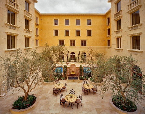 Ayres Hotel Manhattan Beach Main image